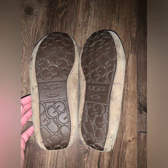 Women’s Size 9 UGG Slippers in Chestnut Color. - Picture 9 of 9